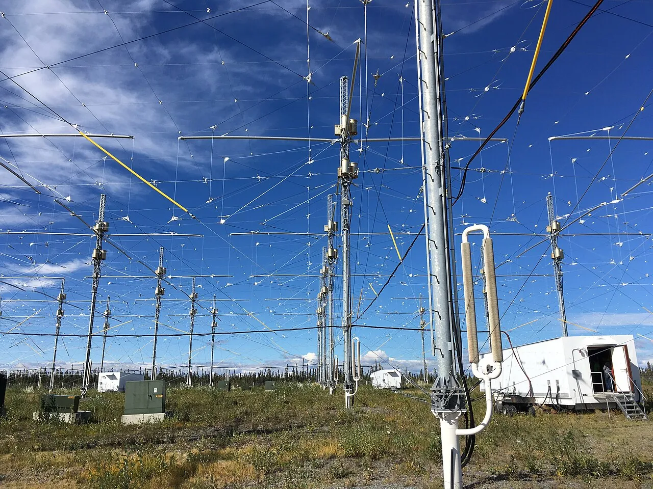 Ufuk Ötesi (OTH) Radar Nedir, Nasıl Bu Kadar Uzağı Görür? 5 Yuksek frekansli (HF) anten dizisi