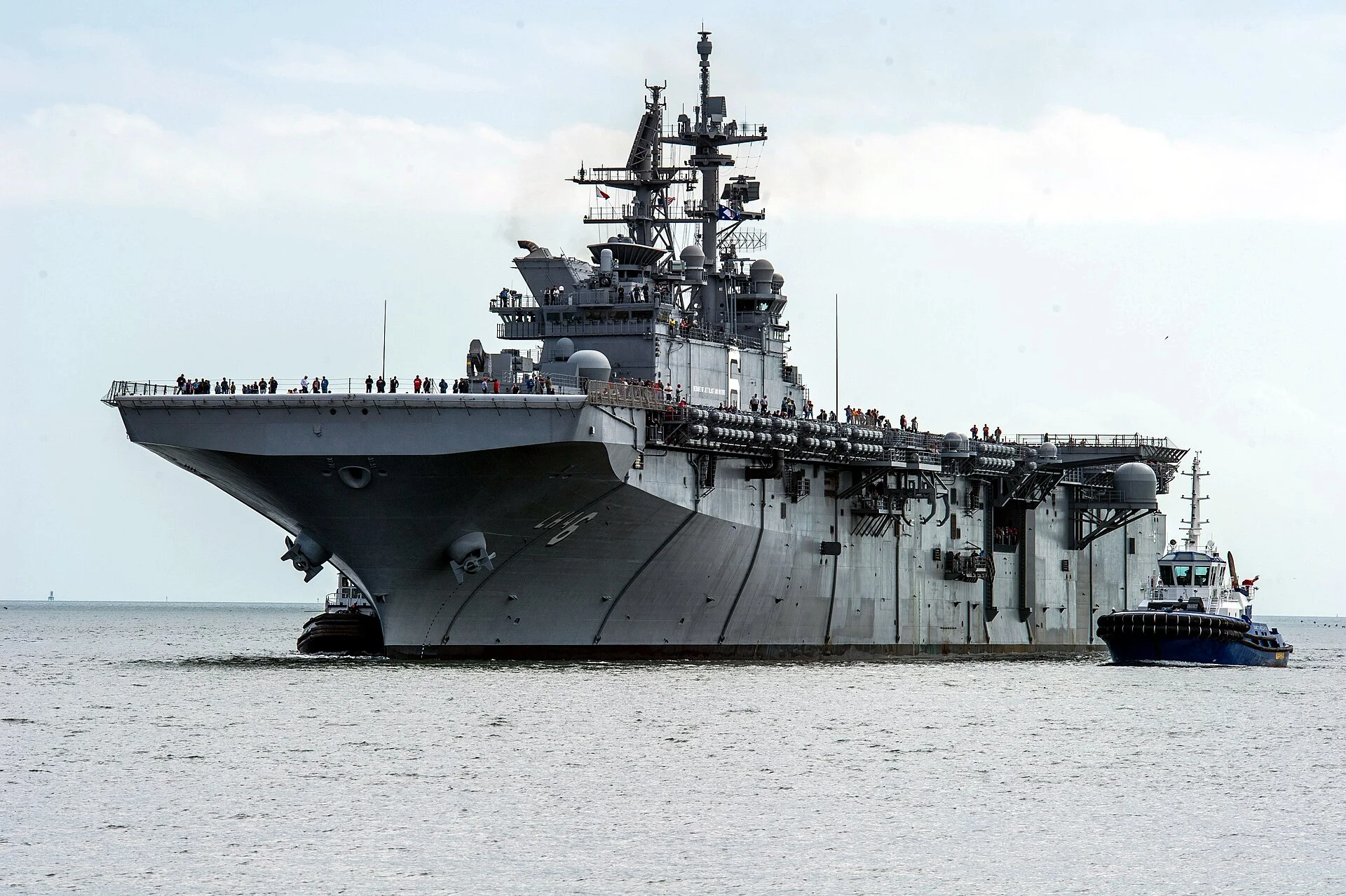 United States Navy USS America (LHA-6) amphibious assault ship
