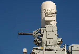 Yakın Hava Savunma Sistemi (CIWS) Nedir, Nasıl Çalışır?