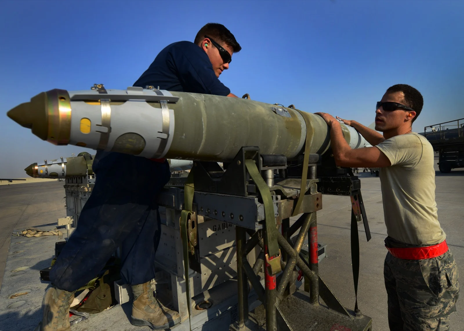 Joint Direct Attack Munition JDAM güdüm kiti
