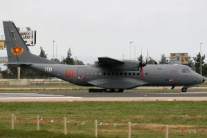 C295 vs CN235: Aynı Aileden İki Farklı Nakliye Uçağı