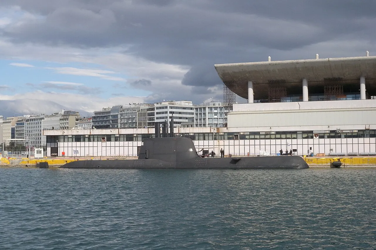 Type 214 sınıfı bir denizaltı. Türkiye, aynı aileden Reis-sınıfı (Type 214TN) denizaltıları yerli olarak üretiyor. Temsili görsel. (Foto: Wikimedia Commons, CC BY 4.0)