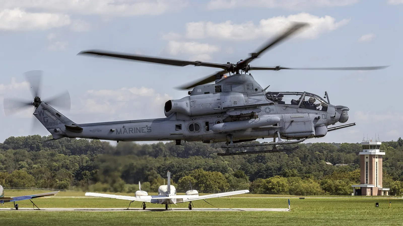 Bell модернизирует AH-1Z Viper КМП США для сетевой войны
