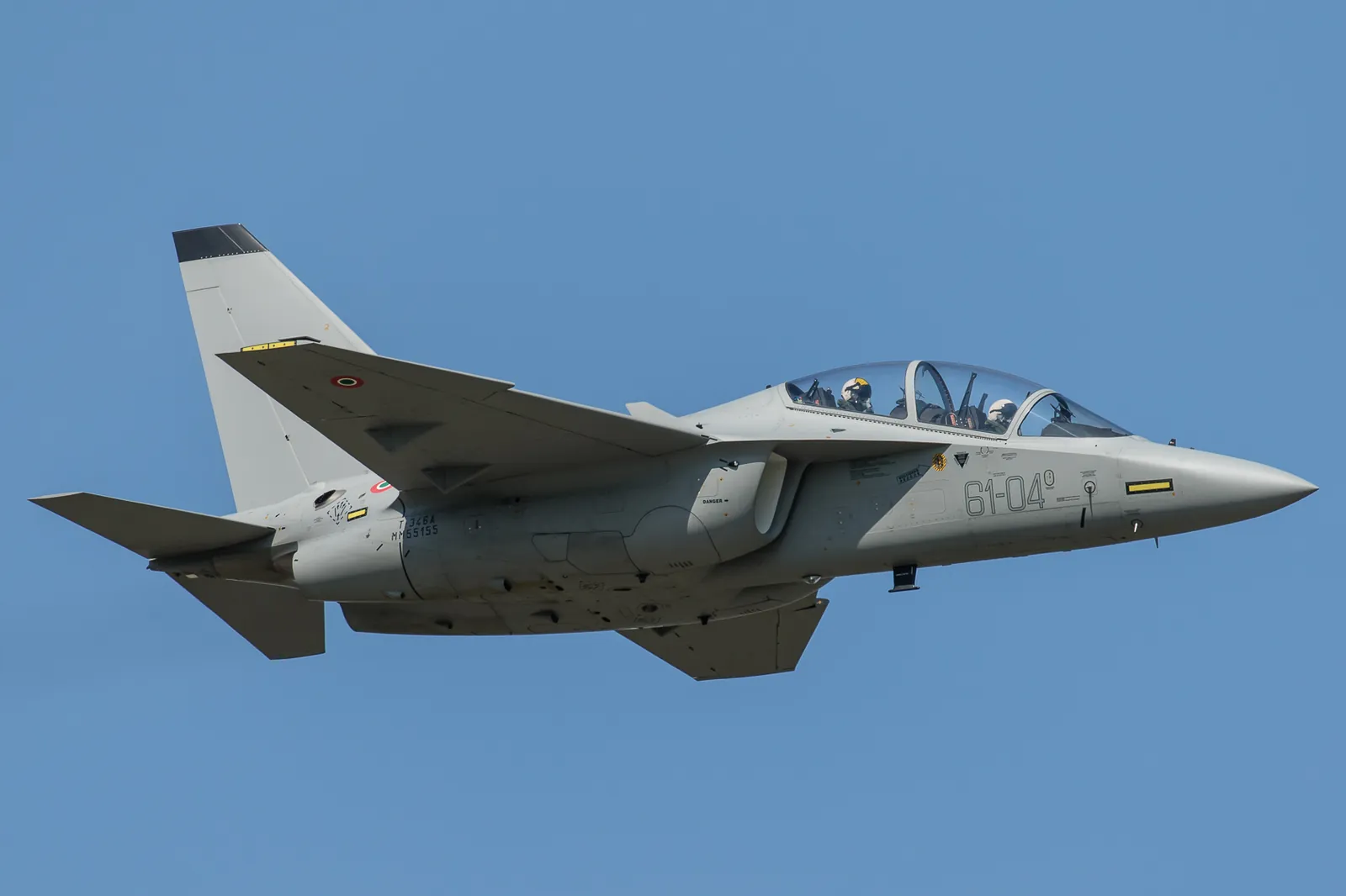 Индонезия заказала 12 самолётов Leonardo M-346FA для обучения и лёгкого боя