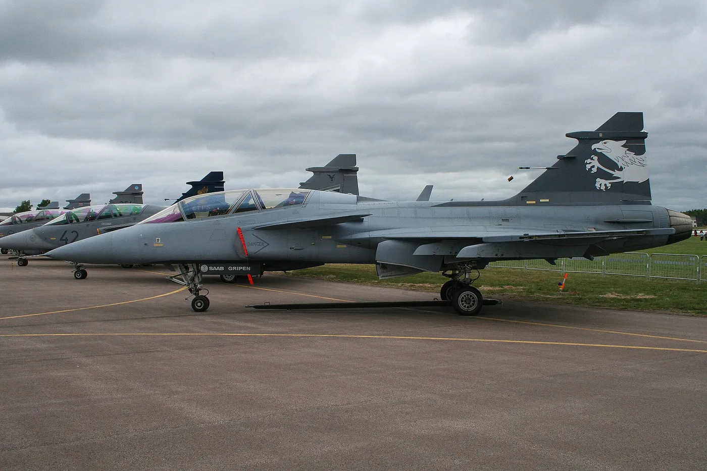 Таиланд добивается закупки ещё восьми Gripen E/F одной партией, чтобы укомплектовать эскадрилью из 12 машин hh0723 saab gripen ng demo