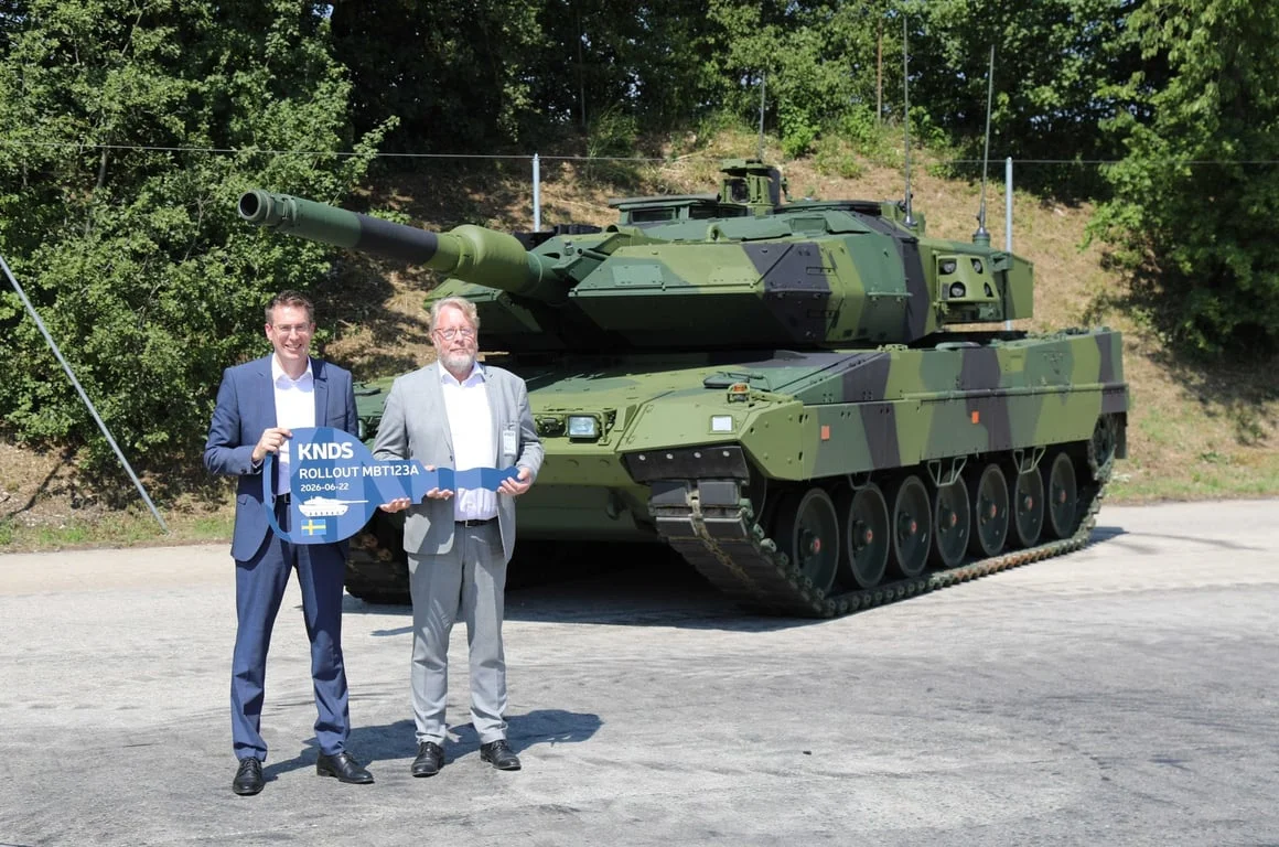 KNDS, İsveç'e İlk Modernize Stridsvagn 123A (Leopard 2 SWE) Tankını Teslim Etti 1 KNDS, İsveç’e İlk Modernize Stridsvagn 123A (Leopard 2 SWE) Tankını Teslim Etti