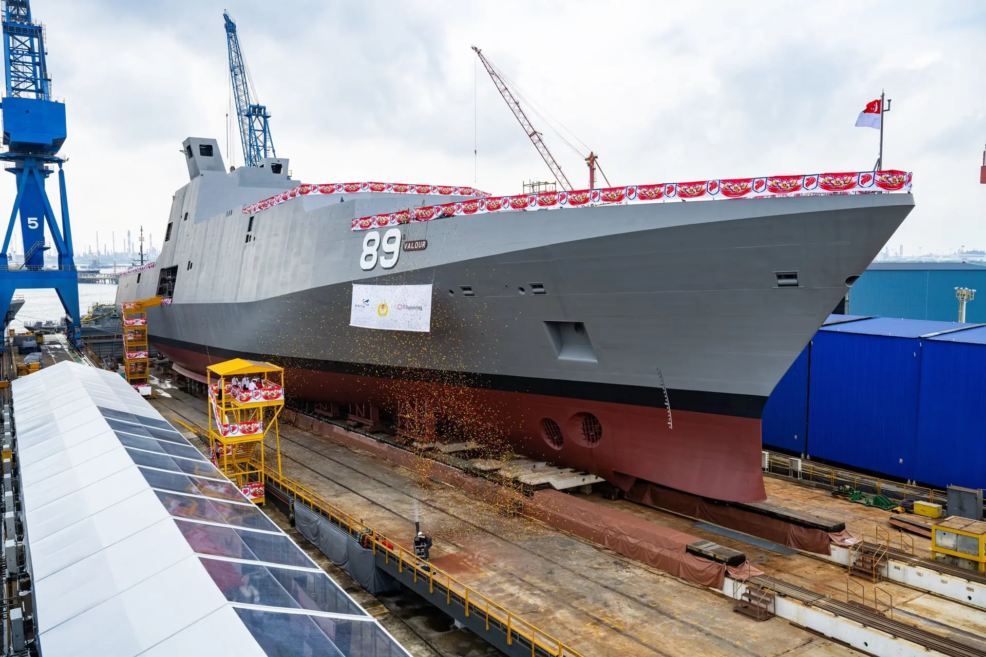ST Engineering, Singapur Donanması için ikinci çok maksatlı savaş gemisi 'Valour'u denize indirdi 2 ST Engineering, Singapur Donanması için ikinci çok maksatlı savaş gemisi ‘Valour’u denize indirdi