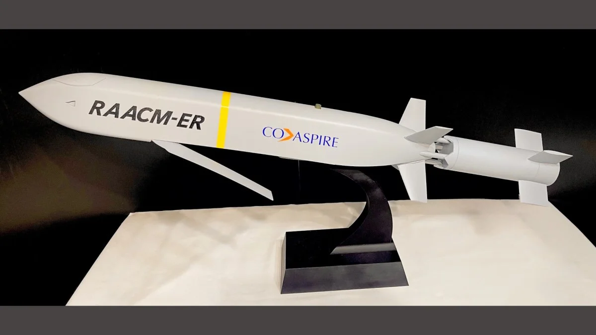 البحرية الأمريكية تختار صاروخ RAACM-ER منخفض التكلفة لبرنامج تسليح الحلفاء