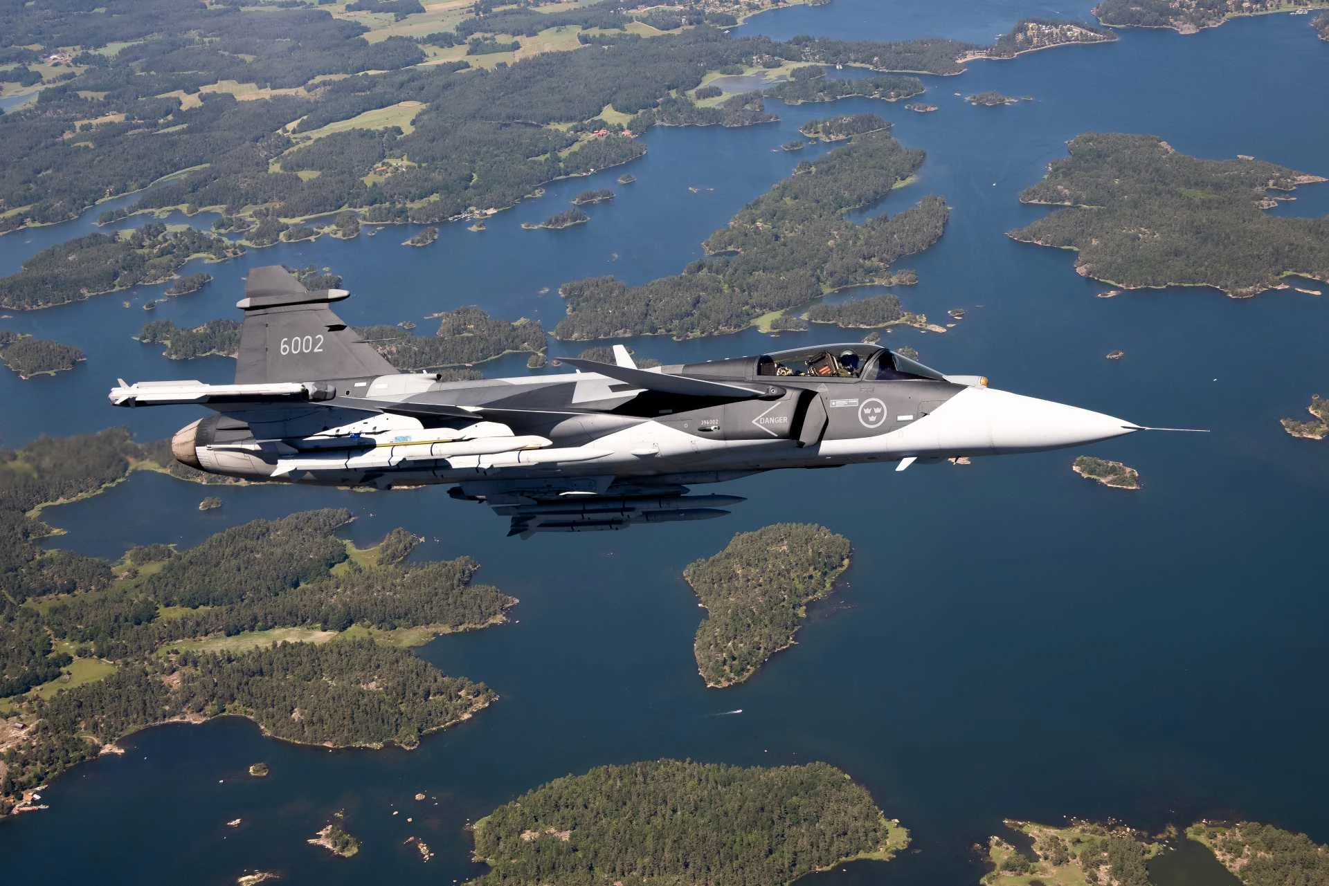 Ukrayna, 16 Gripen E Savaş Uçağı İçin İsveç’le 2,5 Milyar Dolarlık Sözleşme İmzaladı