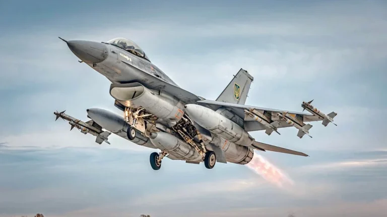 ABD Genelkurmay Başkanı Doğruladı: Ukraynalı F-16 İlk Kez Bir Rus Savaş Uçağını Düşürdü