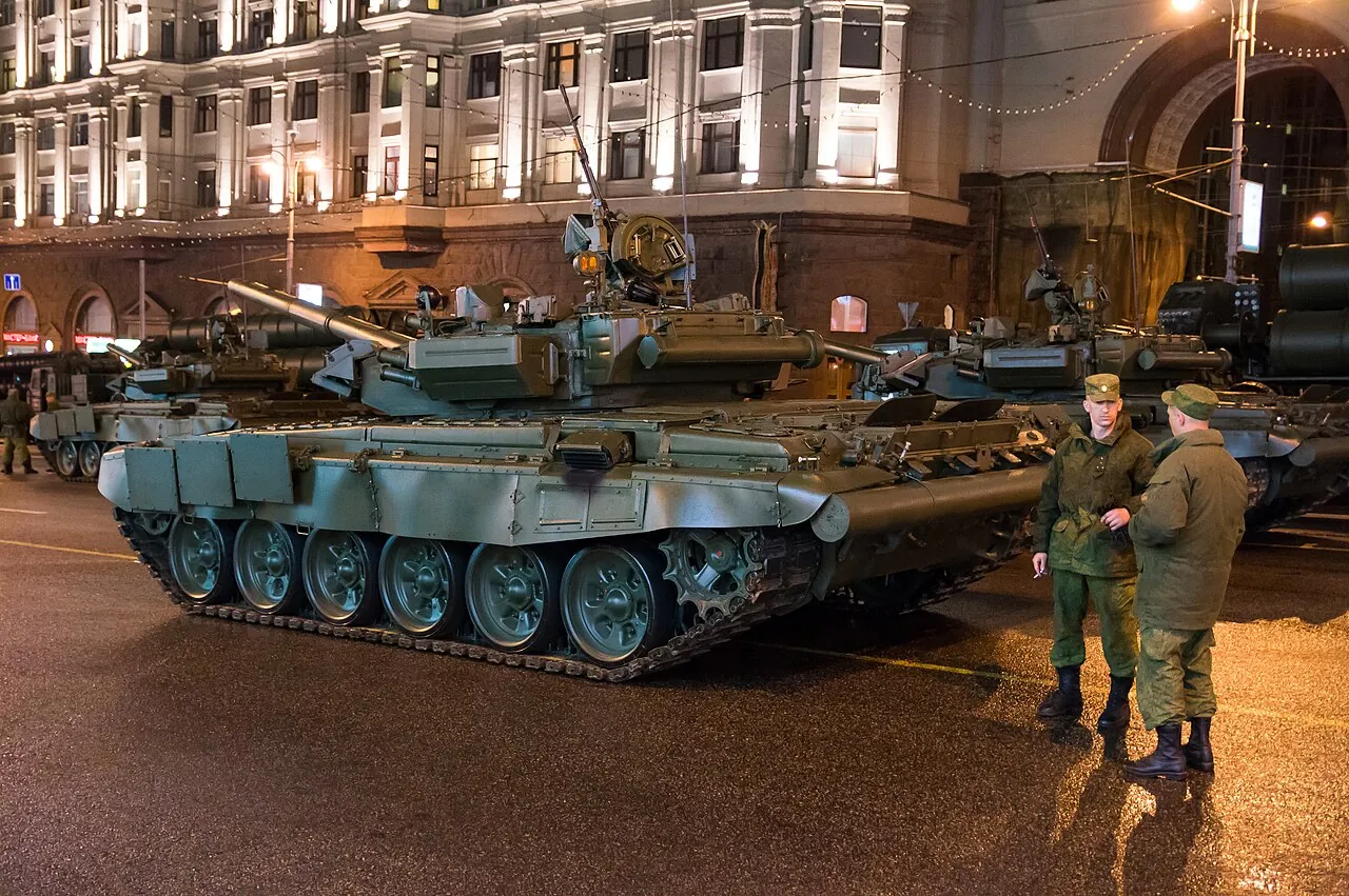 Rusya ordusu T-90 ana muharebe tankı