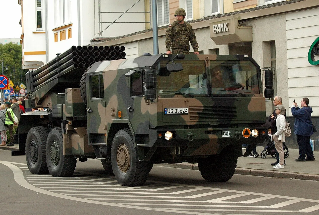 WR-40 Langusta Nedir? Polonya’nın 122 mm Çoklu Roket Atar Sistemi
