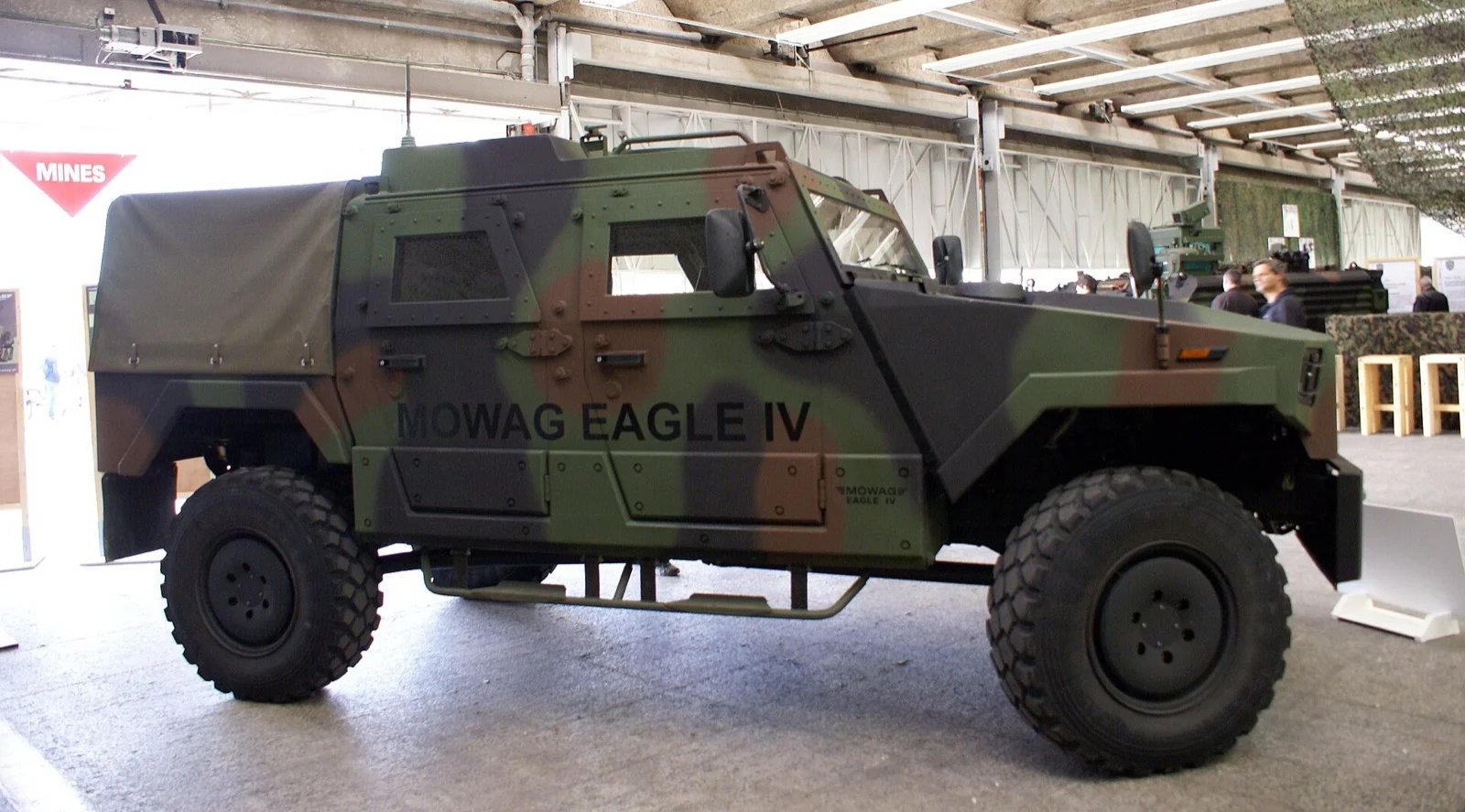 İsviçre yapımı GDELS-Mowag Eagle IV 4x4 zırhlı aracı