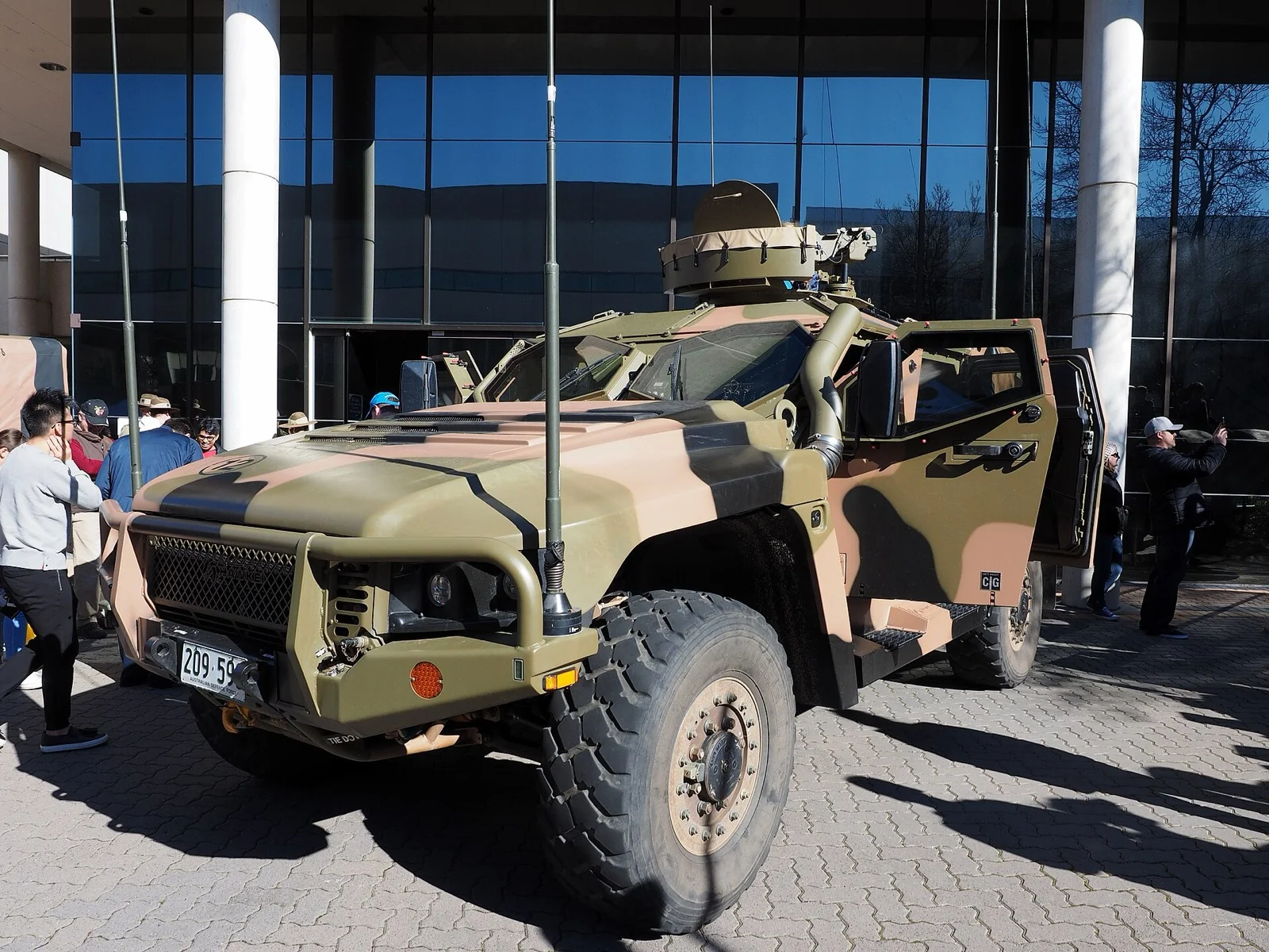 Avustralya yapımı Thales Hawkei PMV-L 4x4 korumalı araç