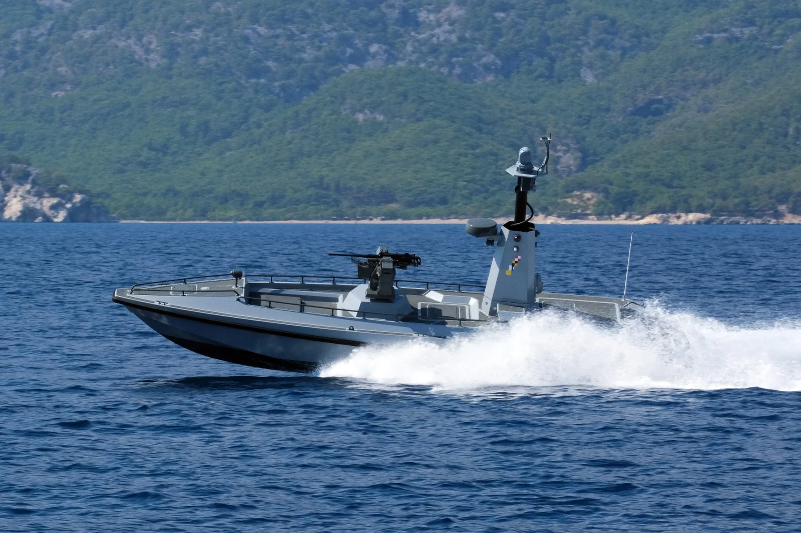 Katar ile imzalanan insansız deniz aracı sözleşmesi töreni