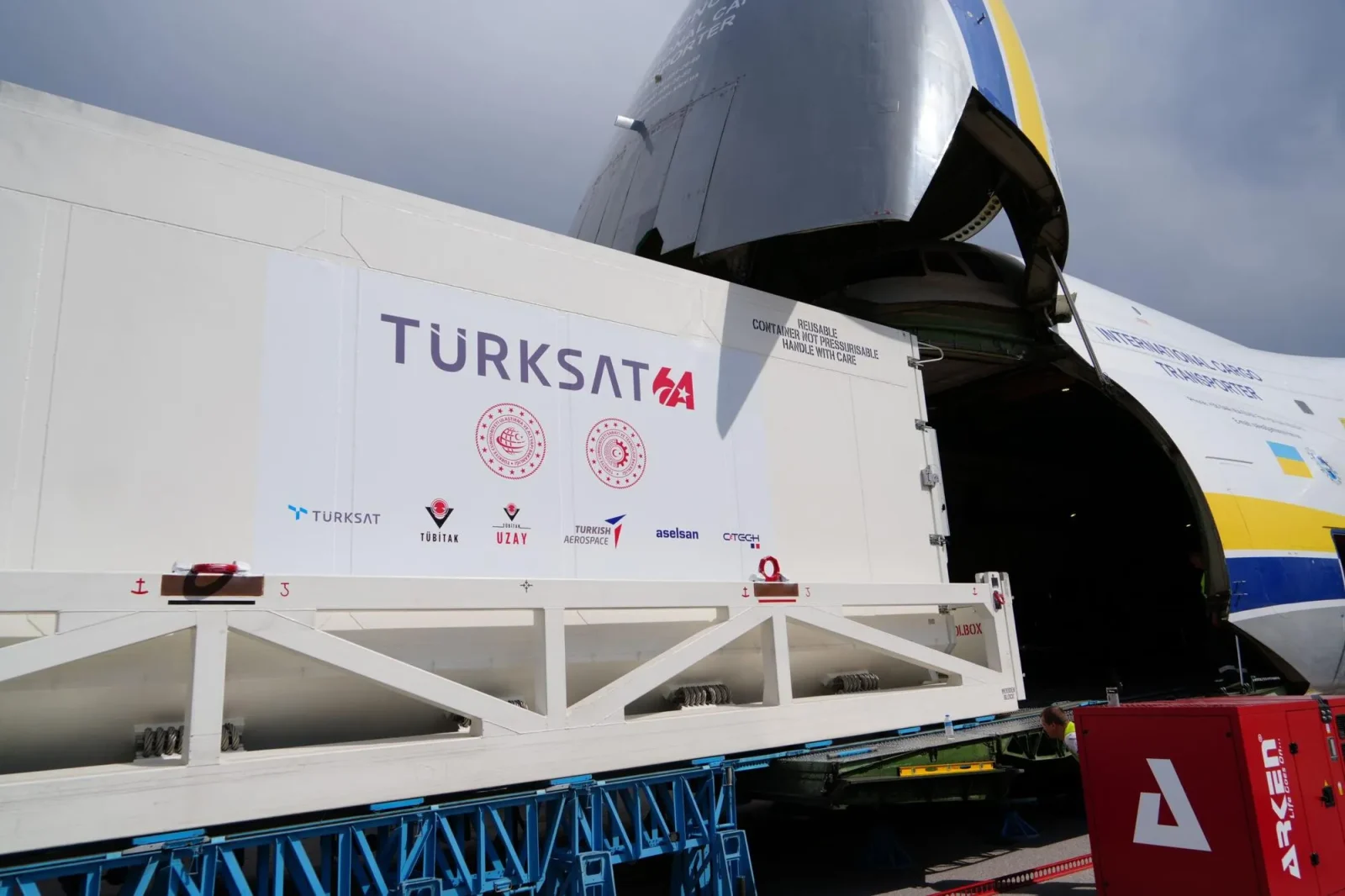 TÜRKSAT Nedir? Türkiye’nin Uzaydaki Gözü ve Kulağı