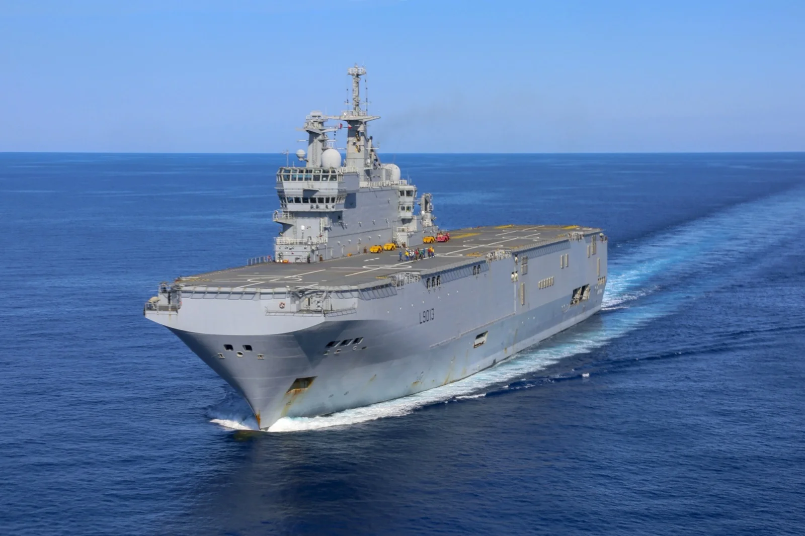 Fransız Mistral sınıfı amfibi hücum gemisi