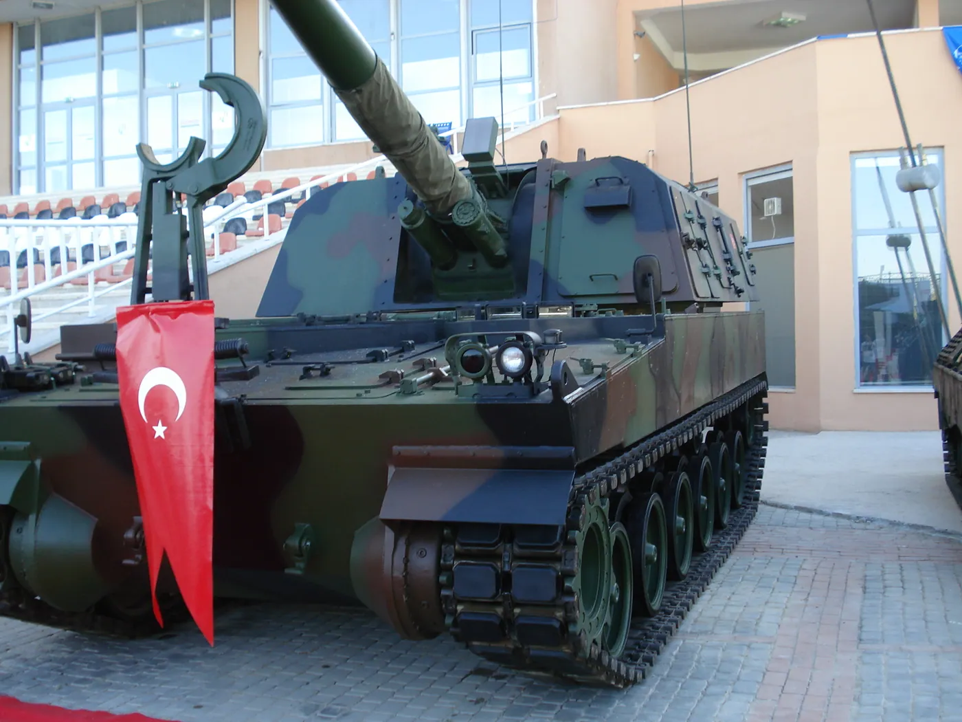 T-155 Fırtına 155 mm kundağı motorlu obüs