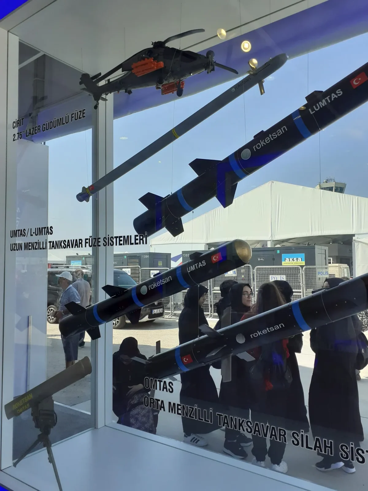 ROKETSAN ürün ailesinin sergilendiği stant