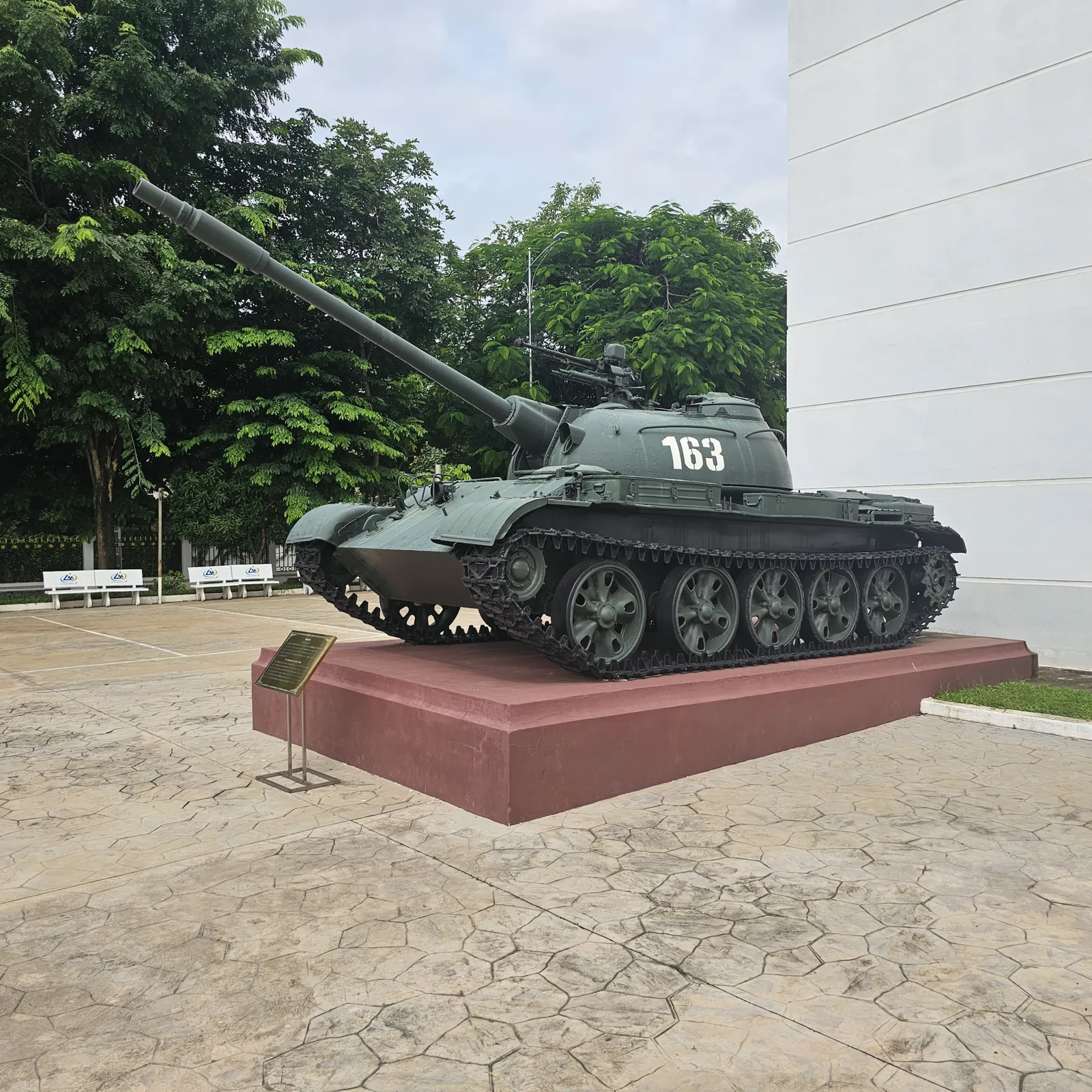 Laos ordusunun kara unsurları