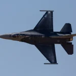 Lockheed Martin, canlı av uçağı önleme gösteriminde yapay zekâ ajanını sensörlerle birleştirdi
