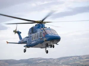 Gökbey helikopteri prototipi uçuşta
