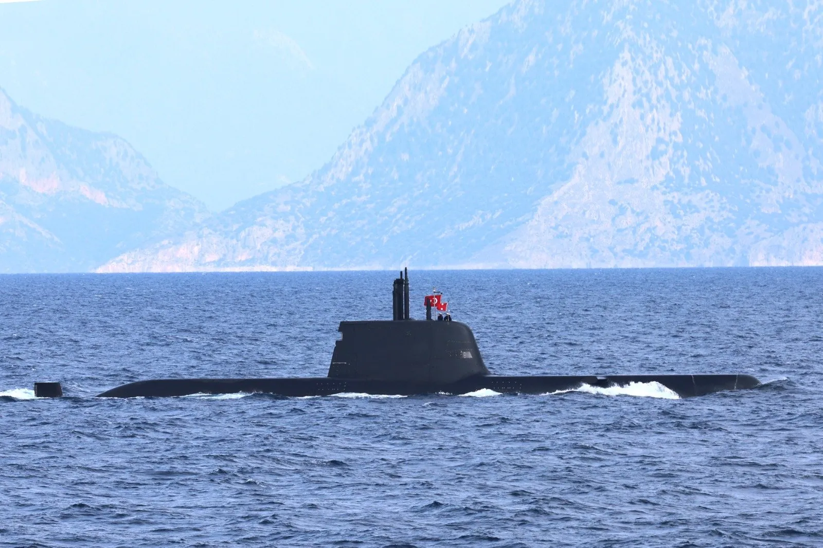 Blue Homeland by the Numbers: 175,000 Visitors, 2,698 Teams and a 3 Million Lira Prize Pool 5 A Turkish Navy submarine. Golcuk Naval Shipyard is Turkey's principal submarine construction and overhaul facility