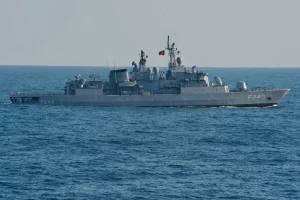 Какие отечественные системы установлены на TCG Yıldırım (F-243)?