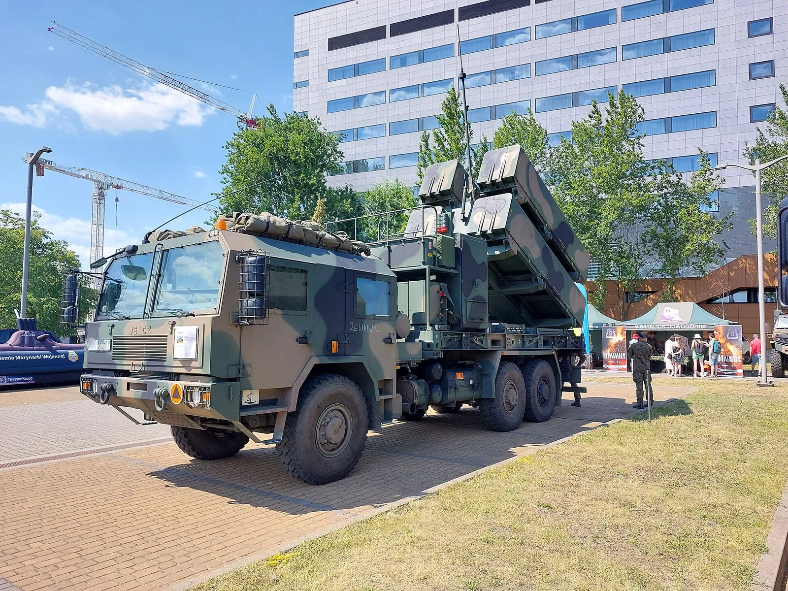 What would it mean if Poland bought the Neptune? 6 A Polish Navy NSM launcher on the Jelcz 662D43 chassis.