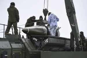 Украинская разведка заявляет о получении Россией первых северокорейских ракет KN-30/Hwasong-11C