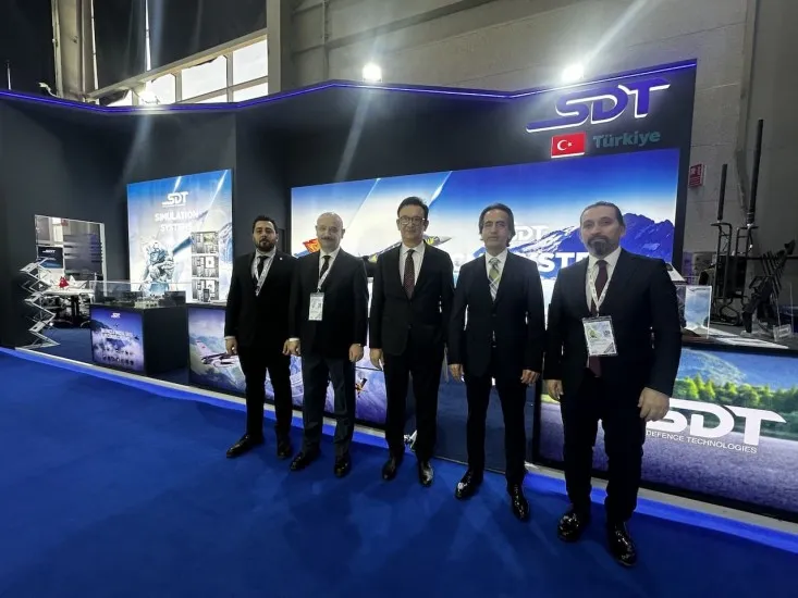 SDT stand with visitors at the WDS 2026 fair