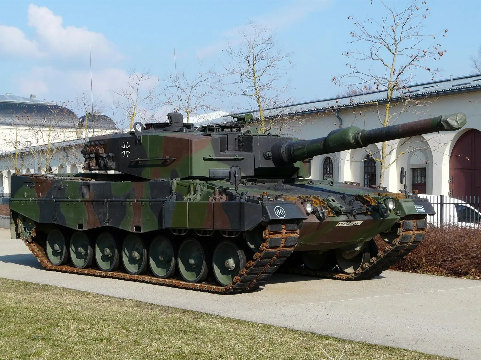Leopard 2A4 ana muharebe tankı