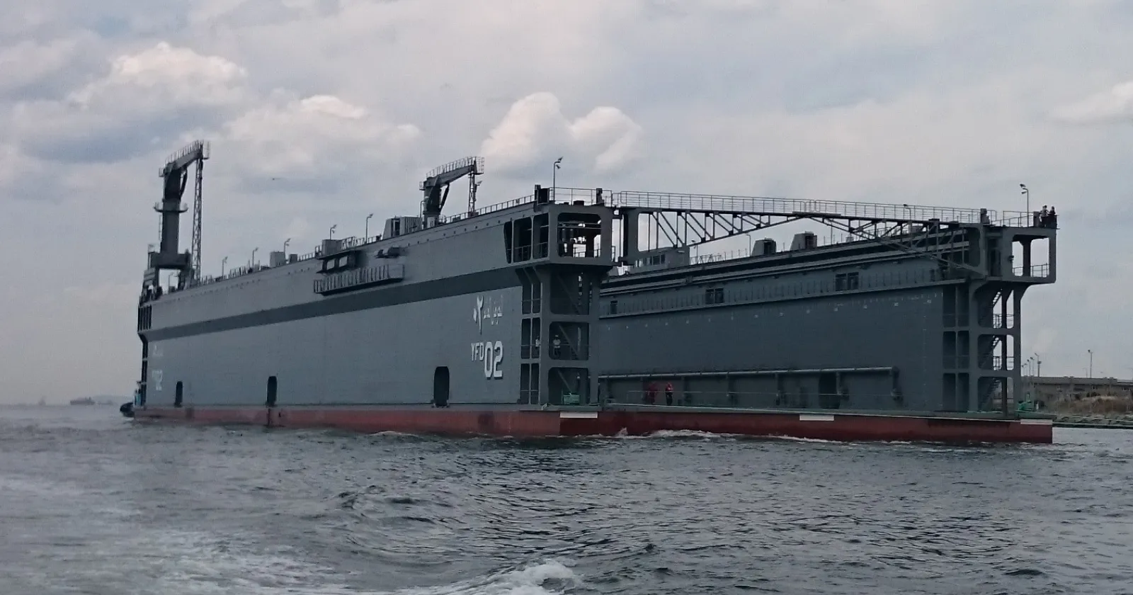 FRT-200 ve TCG Derya: TAIS filo ikmal gemileri 5 FD-160 yüzer havuz tasarım görselleştirmesi