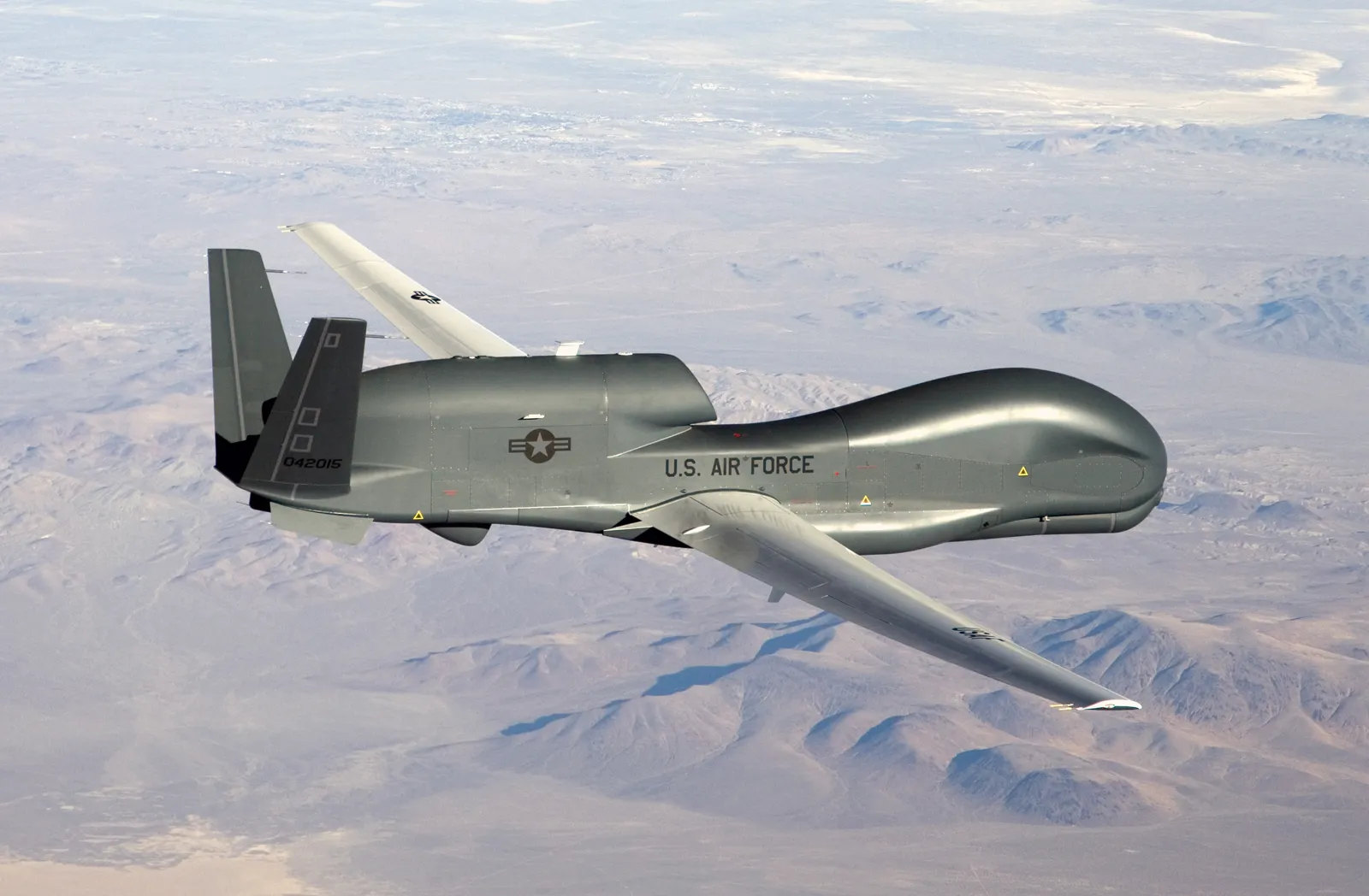 İHA Tarihinin Kilometre Taşları: En Önemli 10 Öncü Platform (2026) tarih global hawk