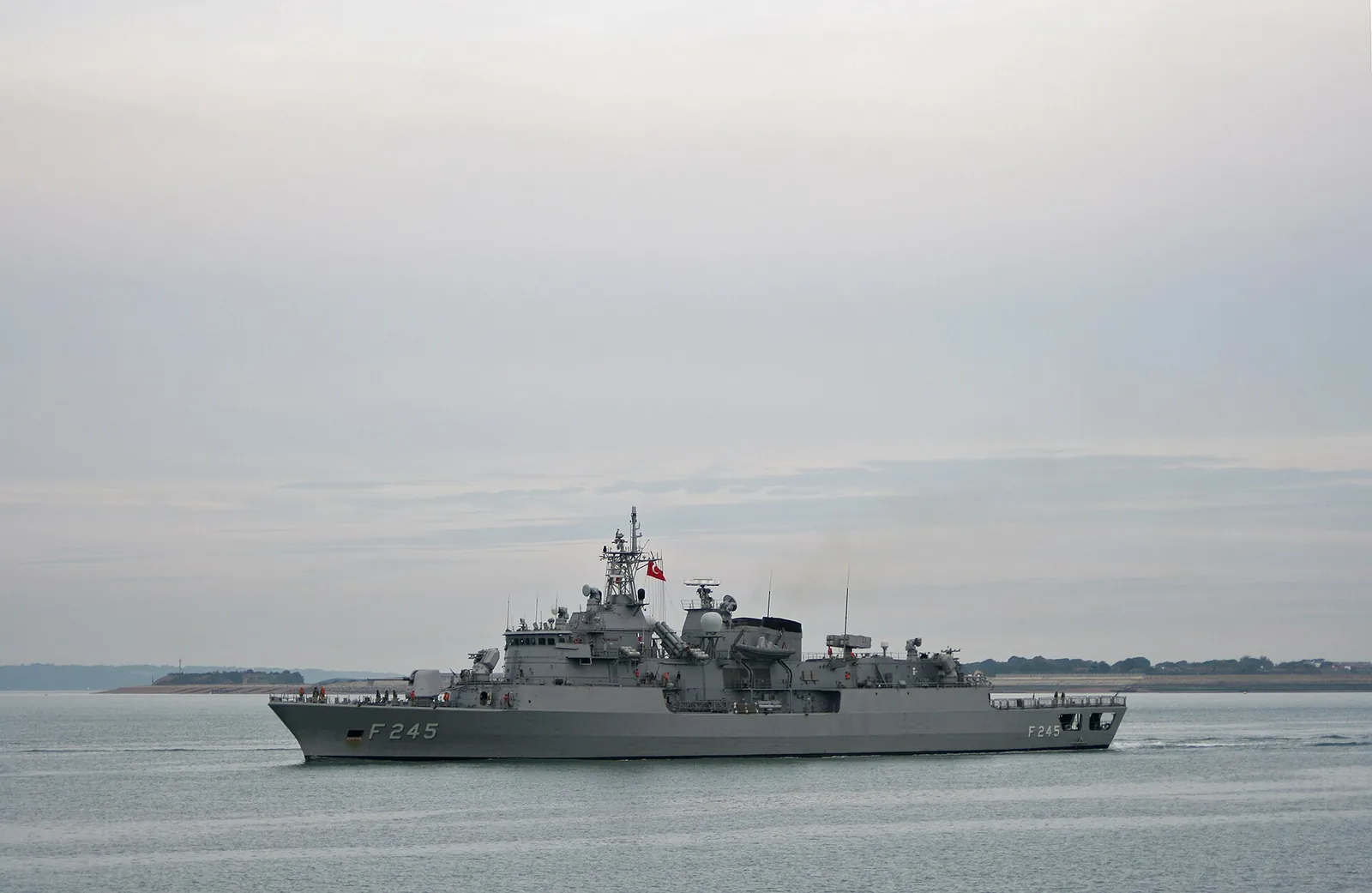 TCG Oruç Reis (F-245) fırkateyni