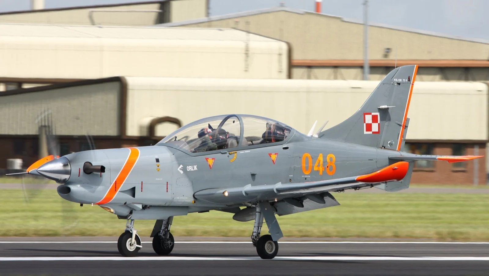 PZL-130 Orlik turboprop eğitim uçağı