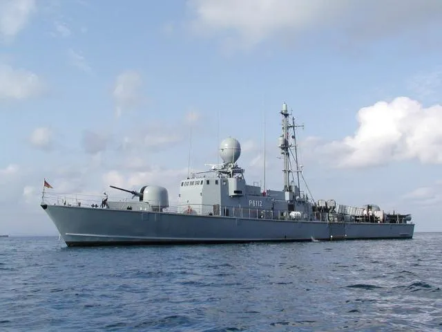 Tunus Ordusunun Askeri Gücü: Kaç Tank, Savaş Uçağı ve Füze Var? (2026) 7 Tunus donanmasında üç adet bulunan Albatros sınıfı hücumbotun bir örneği (eski Alman Deniz Kuvvetleri gemisi)
