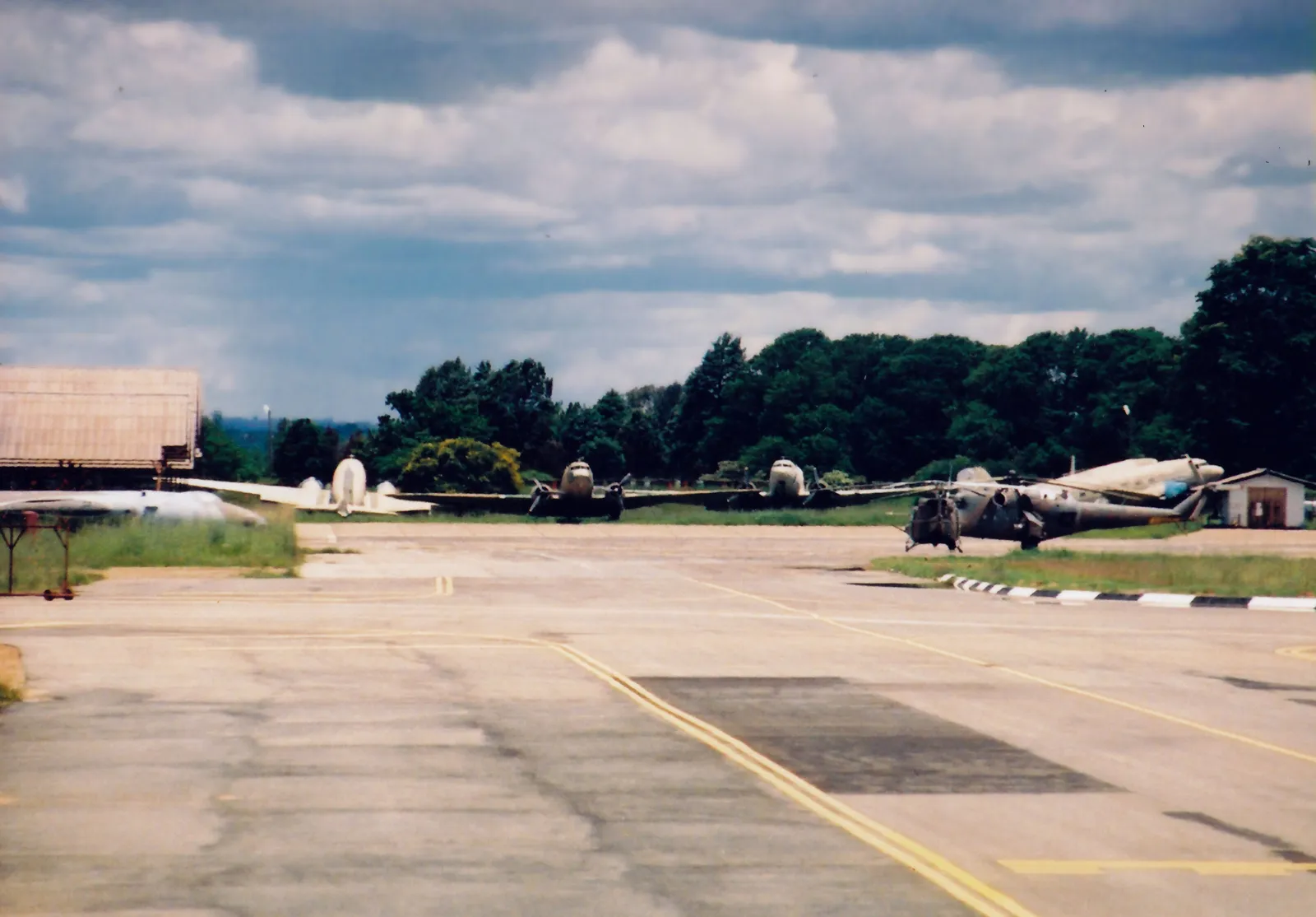 Zimbabve Ordusunun Askerî Gücü: Envanterde Kaç Tank, Uçak ve Helikopter Var? (2026)