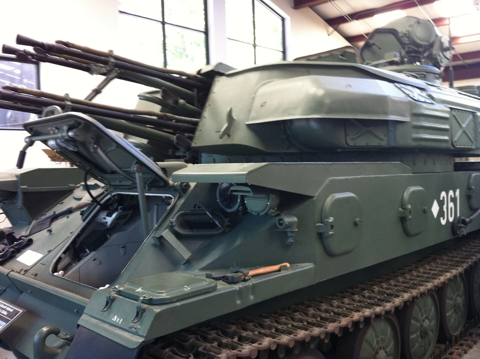 Dünyanın En İyi 10 Kısa Menzilli Hava Savunma Sistemi: KORKUT Zirvede — Gepard, Pantsir-S1, Skyranger Karşılaştırması 12 ZSU-23-4 Shilka dört namlulu 23 mm kundağı motorlu uçaksavar