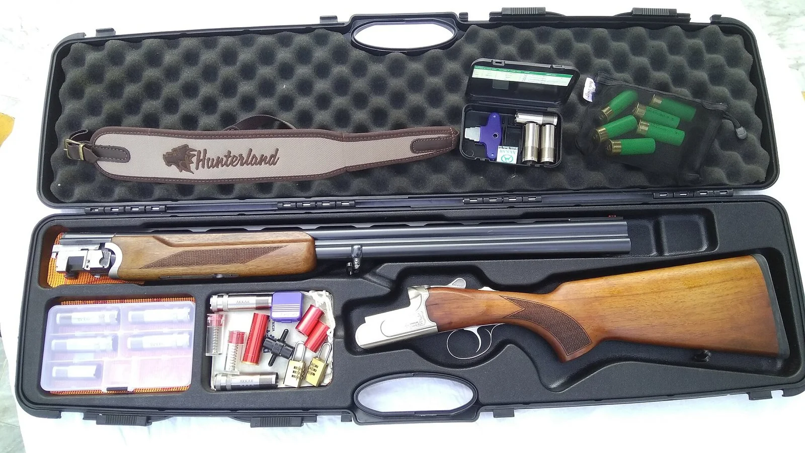 Turkey's Shotgun Industry: From a Mountain Village to a Global Export Line 7 Akkar Churchill süperpoze av tüfeği, 12 kalibre, Türkiye yapımı
