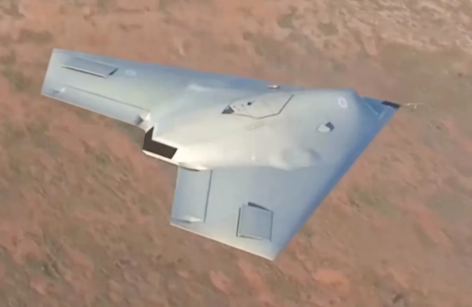 Dünyanın En İyi 10 İnsansız Savaş Uçağı: KIZILELMA Zirvede — X-47B, nEUROn, MQ-28 Karşılaştırması 13 BAE Systems Taranis insansız savaş uçağı test uçuşunda