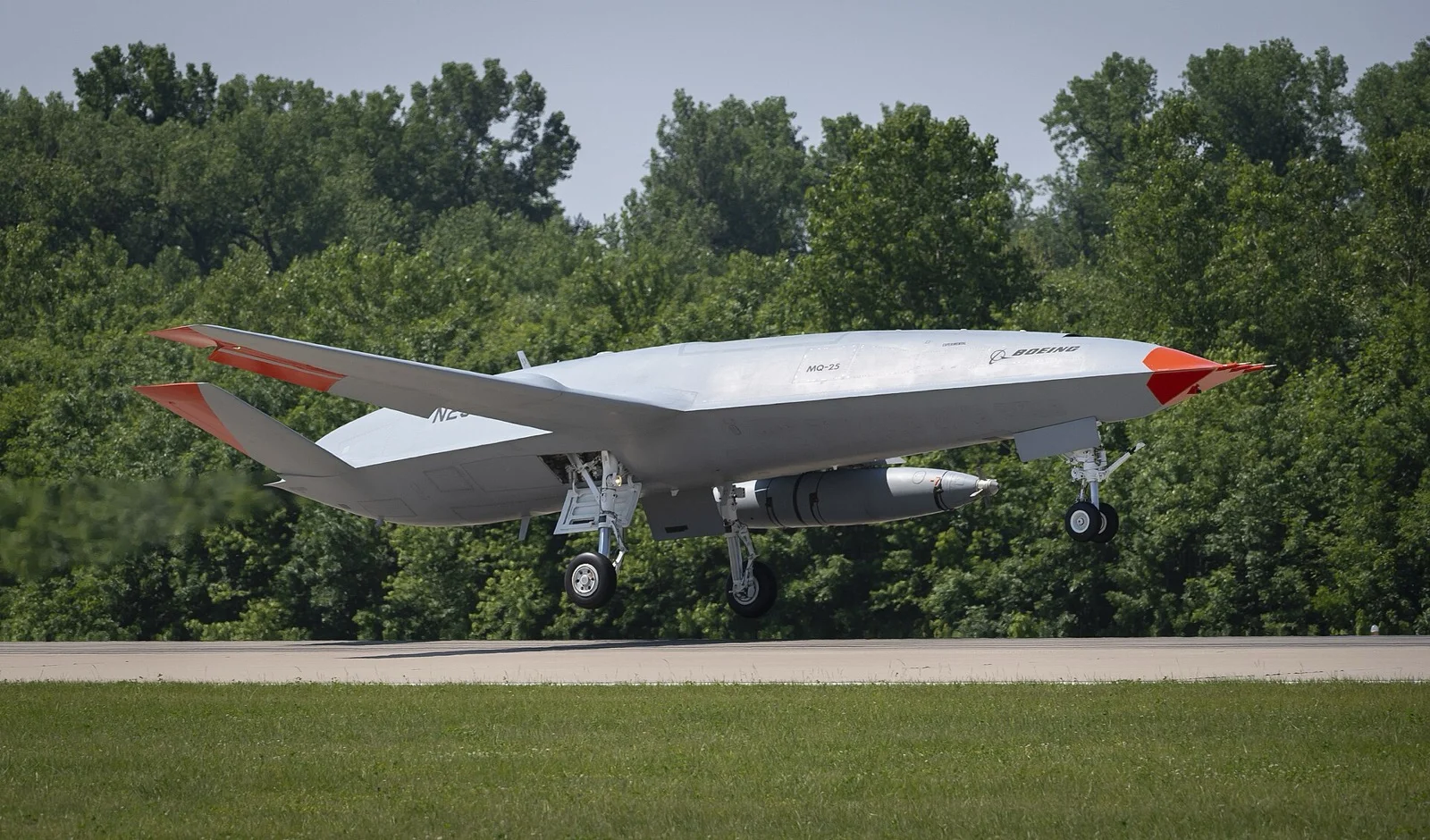 Boeing Wins First MQ-25A Stingray Production Contract: $562 Million Deal With the US Navy