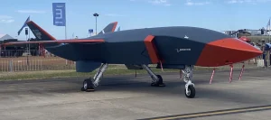 Boeing, AMRAAM Taşıyan MQ-28 Ghost Bat Muharebe Dronunu Tanıttı