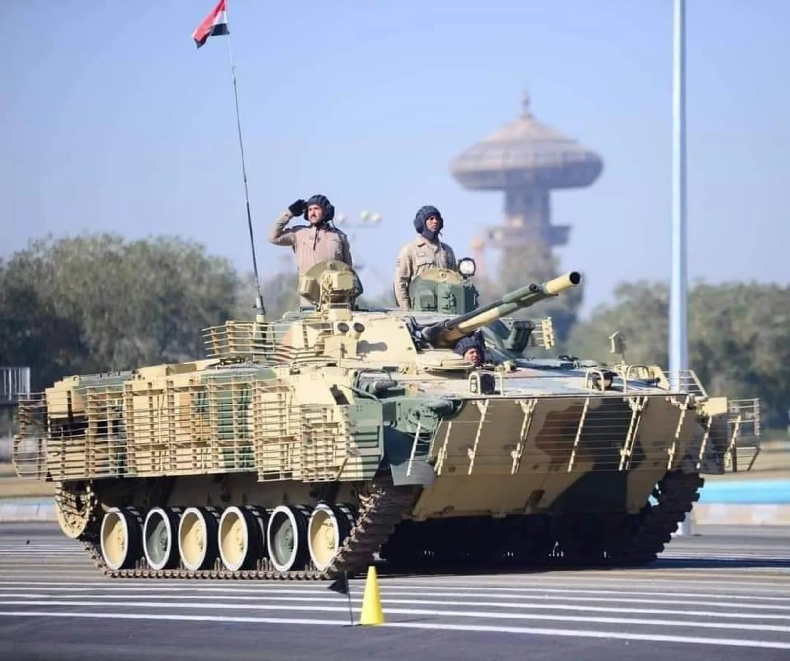 Irak Ordusu BMP-3, 100. Kuruluş Yıldönümü askeri geçit töreni