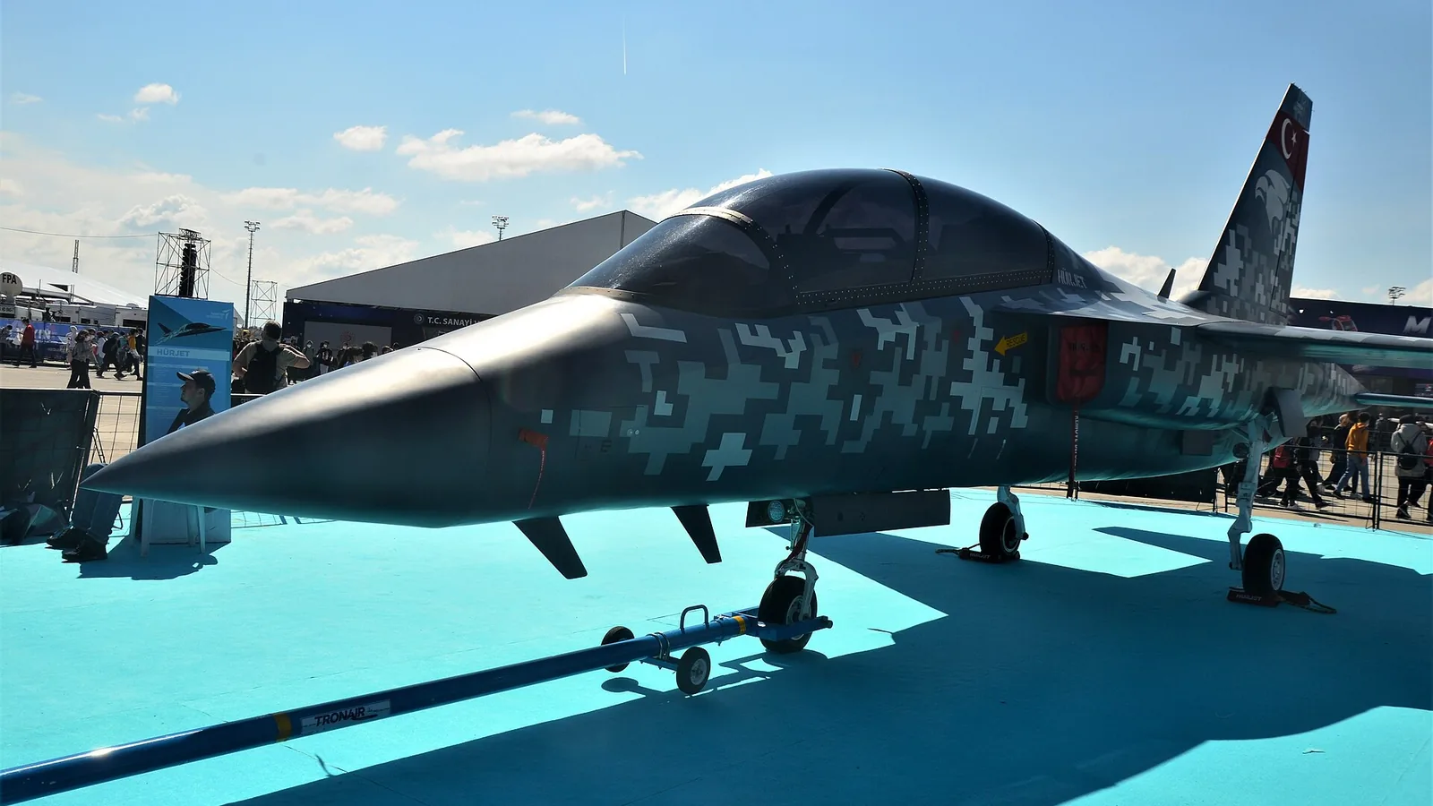 HÜRJET’s drag chute will come from Çorum as YILTEX SKY joins the TUSAŞ supply chain