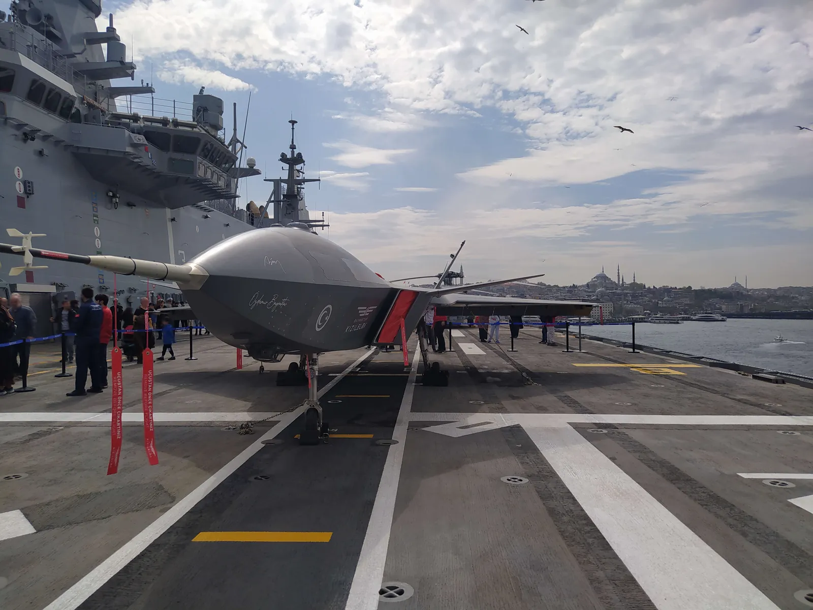 KIZILELMA vs XQ-58A Valkyrie: İki Kıta, İki İnsansız Muharebe Doktrini