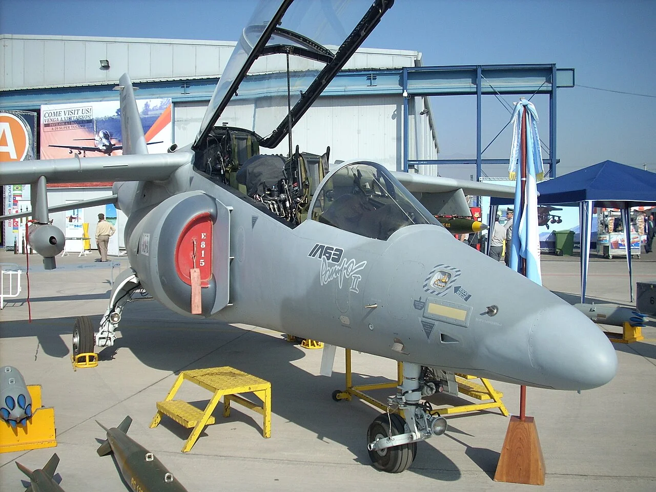 IA-63 Pampa III de la Fuerza Aérea Argentina expuesto en FIDAE 2014