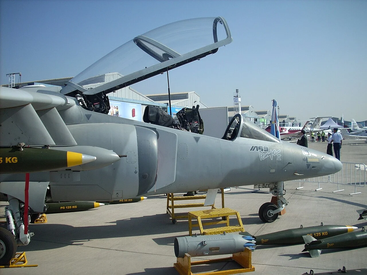 IA-63 Pampa III argentino en exhibición estática, FIDAE 2014