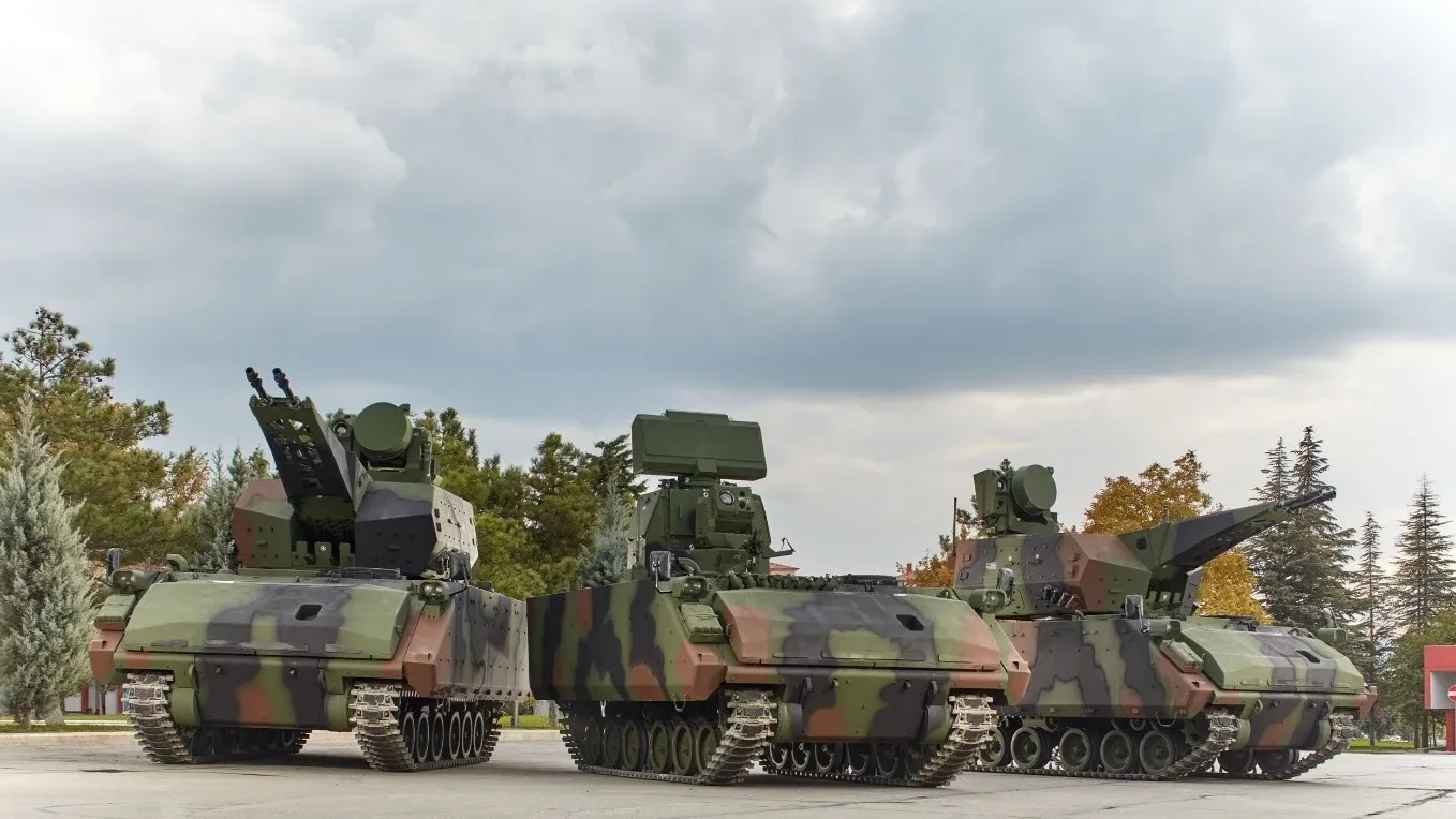 Самоходные зенитные установки KORKUT 35 мм на гусеничном шасси