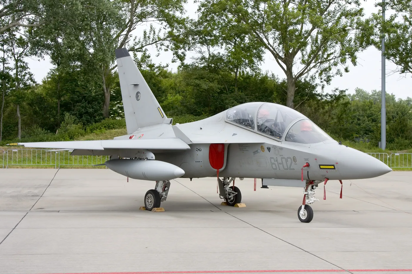Leonardo M-346 Master ileri jet eğitim uçağı